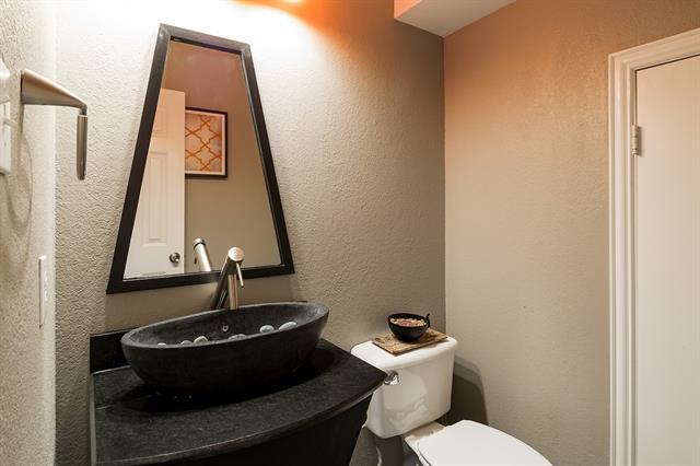 Photo - 7712 Brookview Ct