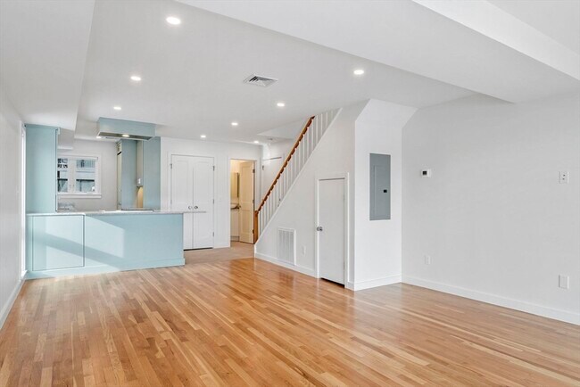 Photo - 34 Constitution Way Unit D