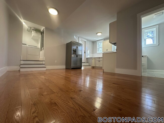 Photo - 118 Marginal St Unidad 1