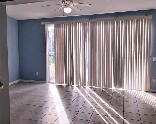 Photo - 914 Caribbean Dr