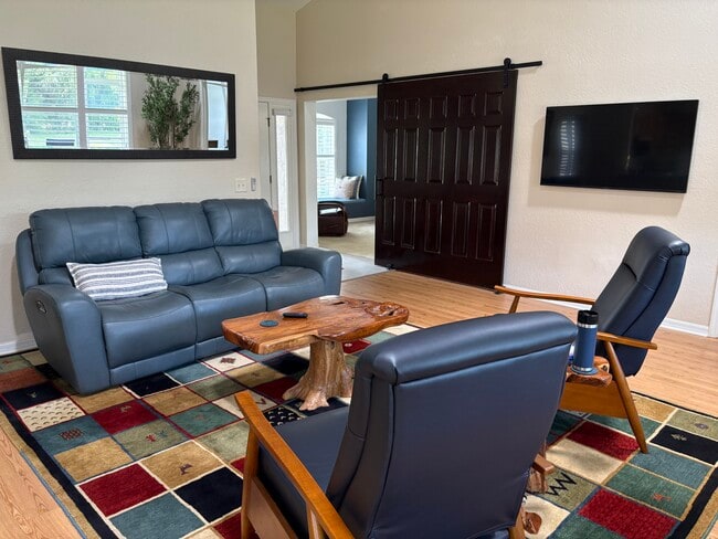 Photo - 19479 SW 77th Loop