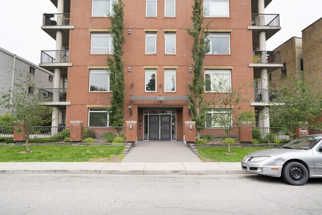 Photo - 333-122 22 Ave SW
