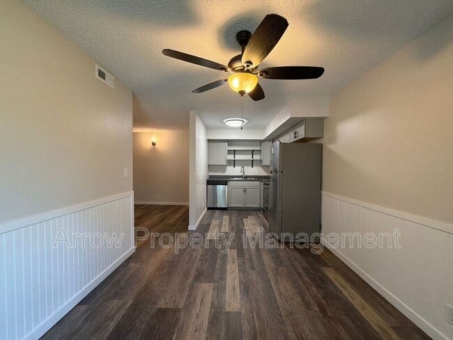 Photo - 3405 Holdrege St Unit 203