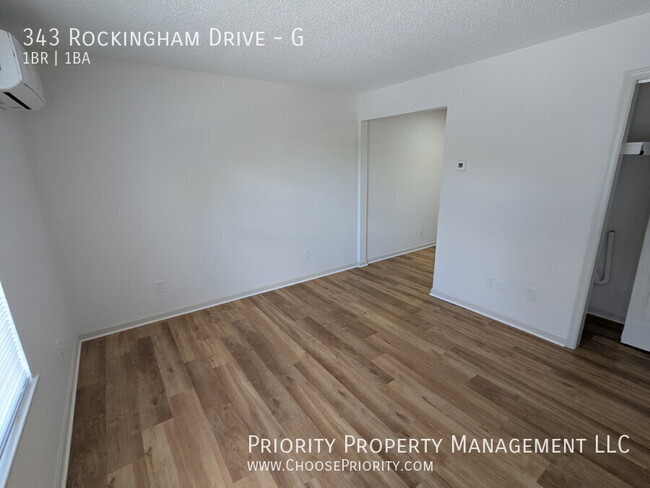 Photo - 343 Rockingham Dr Unidad G