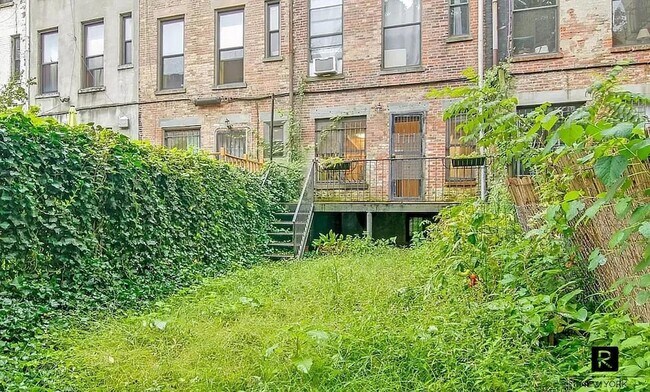 Photo - 533 W 149th St Unit Garden