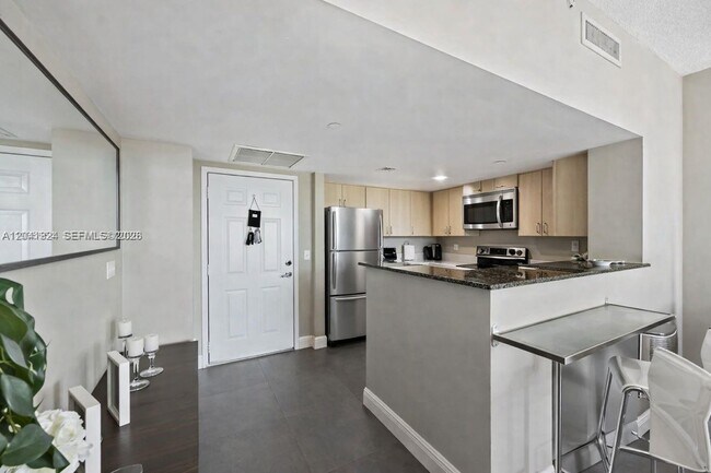 Photo - 3000 Coral Wy Unit 416