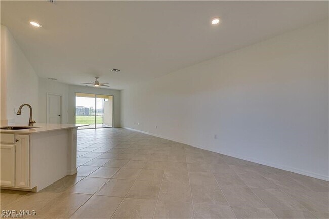 Photo - 2620 Vine Ave