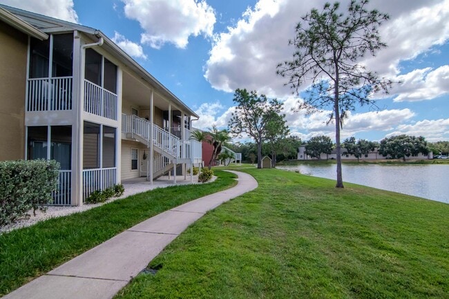 Lake Front - Ground Floor - Renovated 2 Be... - Lake Front - Ground Floor - Renovated 2 Be... Unidad 107