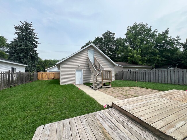 Photo - Lovely North Fargo Home