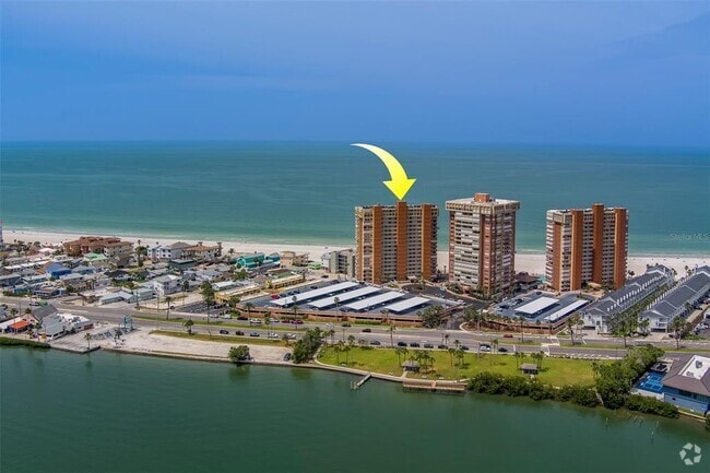 Building Photo - 17900 Gulf Blvd Unit 12C Rental