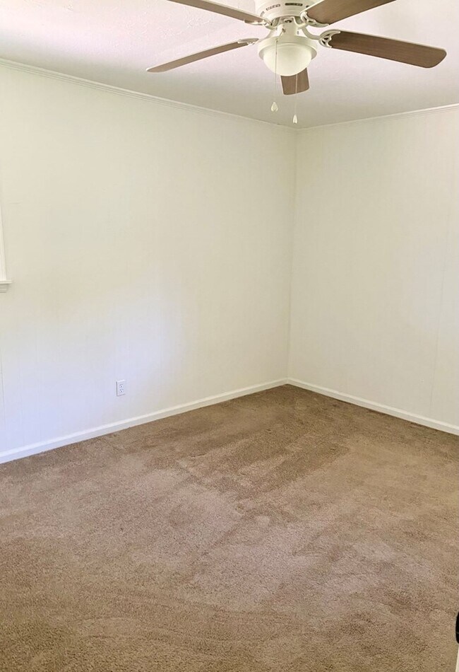 Photo - 150 E Doublegate Dr