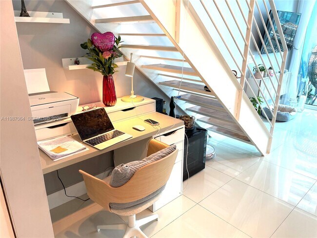 Photo - 60 SW 13th St Unidad 2218