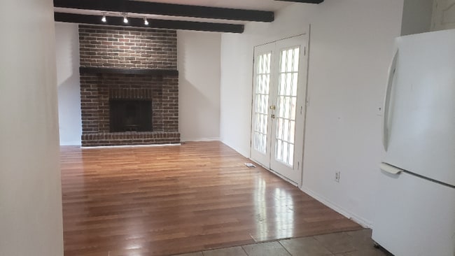 Photo - 1616 E Cedar Pl