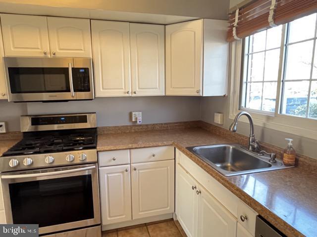 Photo - 1634 Ripon Pl