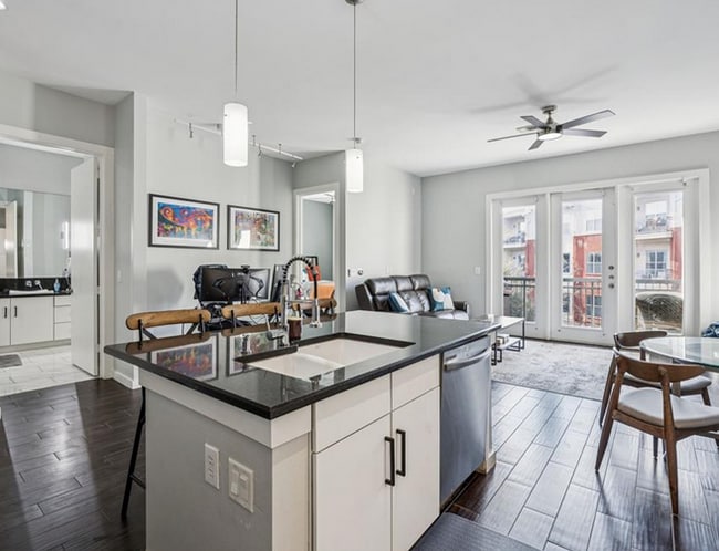 Photo - 2950 McKinney Ave Unit ID30085g
