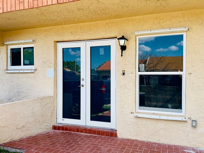 Photo - 53 NW 109th Ct