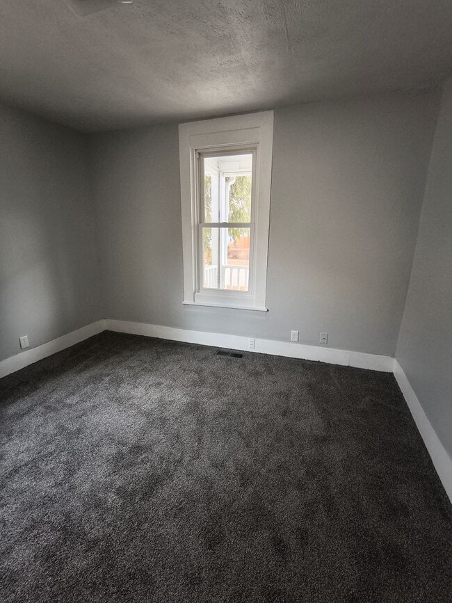 Photo - Cozy 3 Bedroom in Southside Council Bluffs!