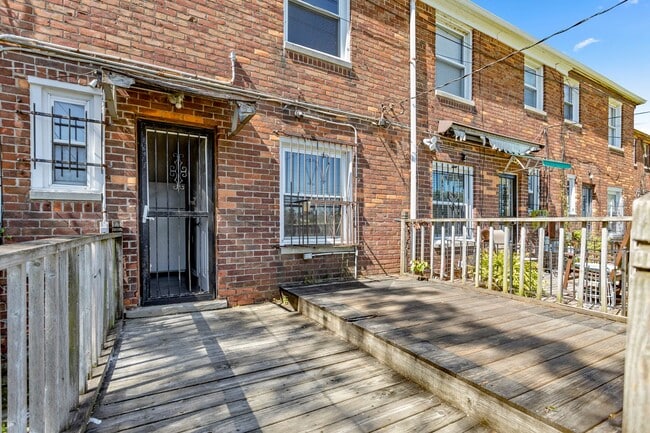 Photo - Beautiful updated townhome