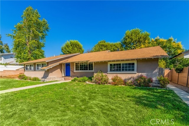 Photo - 11200 Reseda Blvd