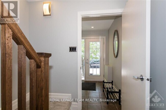 Photo - 100 Applegate Private