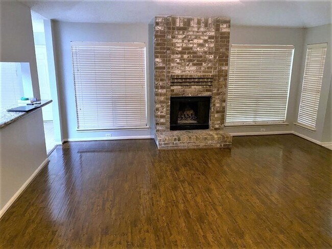6819 Ambler Dr