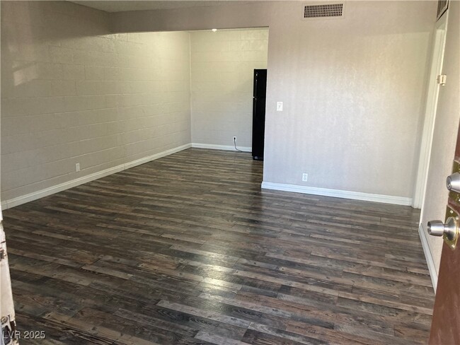 Photo - 575 S Royal Crest Cir Condo Unit 13