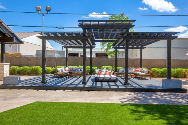 HOME-18 - Summit at Westwood