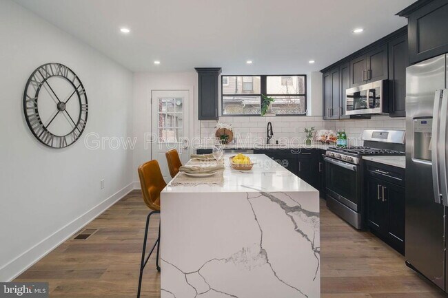 Photo - 2018 S 8th St