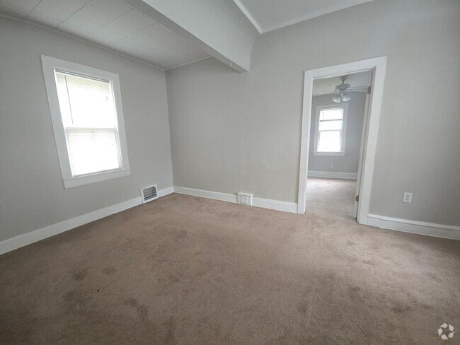 Building Photo - 2456 N Bartlett Ave Rental