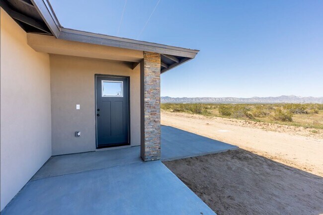 6151 Poppy Blvd Unidad B