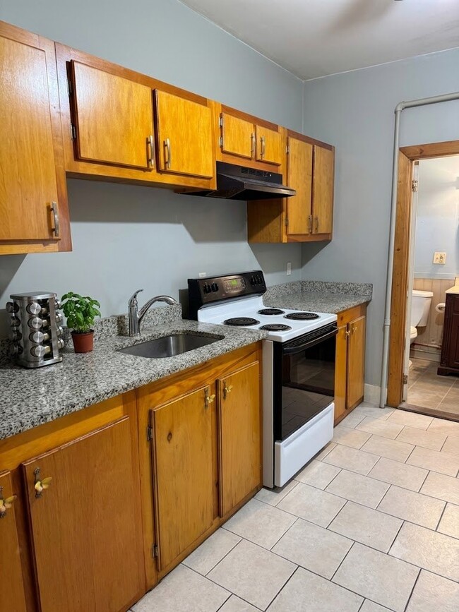 Photo - 146 Chandler St Unit 3