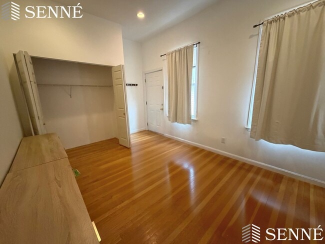 Photo - 340 Franklin St Unit 3