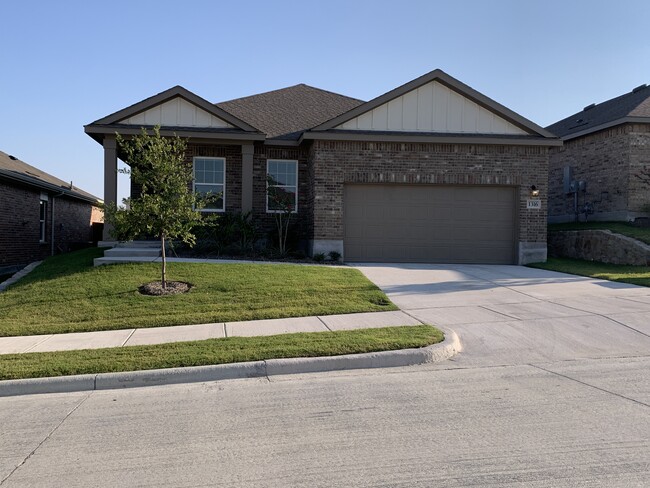 Photo - 1316 Kennedy Rd