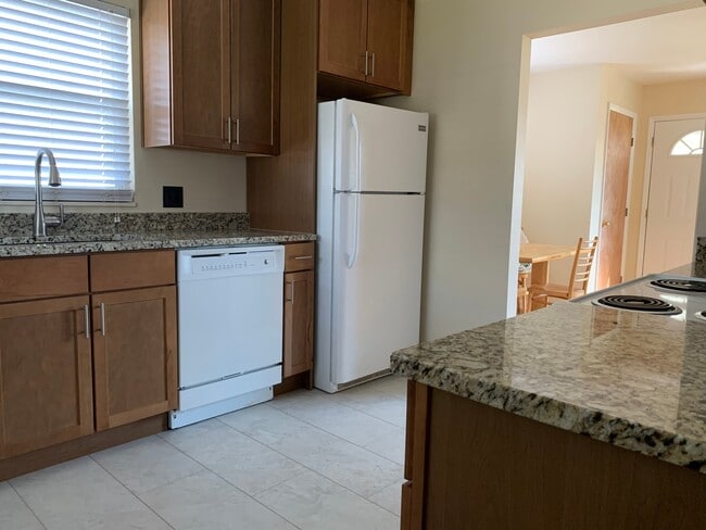 Photo - 13 Willow St