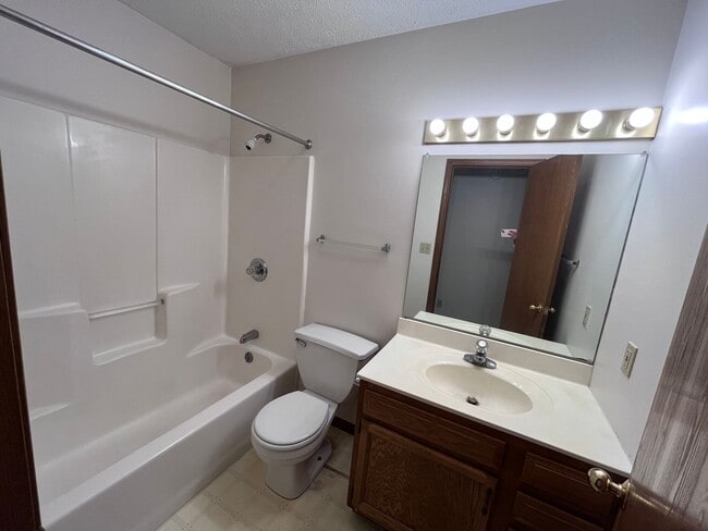 Photo - 543 Duroc Ct Unit A