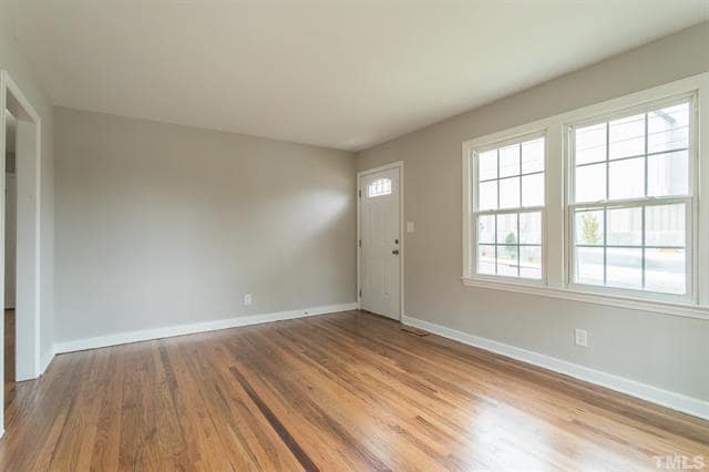 Photo - 520 Cecil St