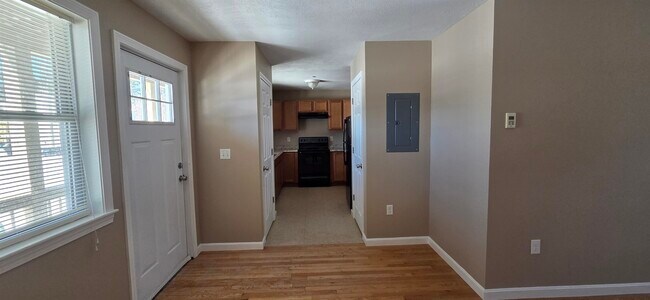 Photo - 47 Beatrice St Unit A