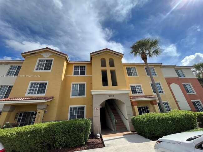 Building Photo - 6760 Heritage Grande Rental