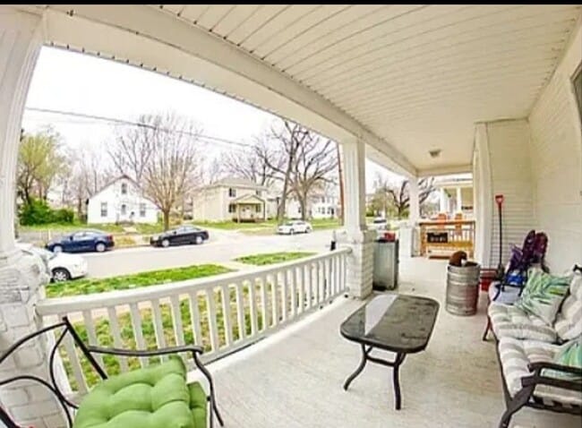 Building Photo - 512 N 9th St