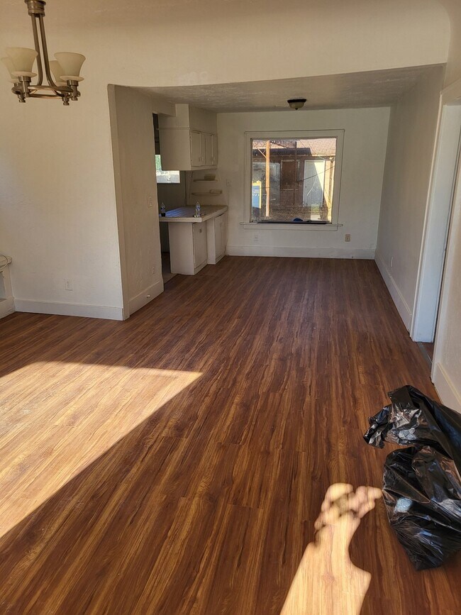 1521 NW 45th St