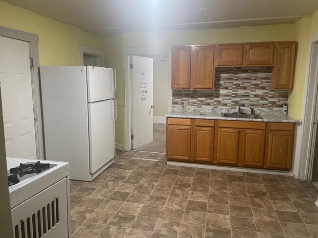 Photo - 87 Crystal St Unit 2