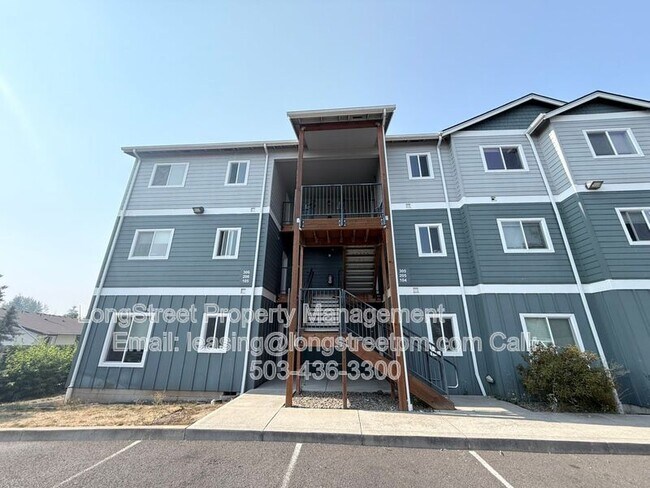 Building Photo - 3655 Pleasant View Dr NE