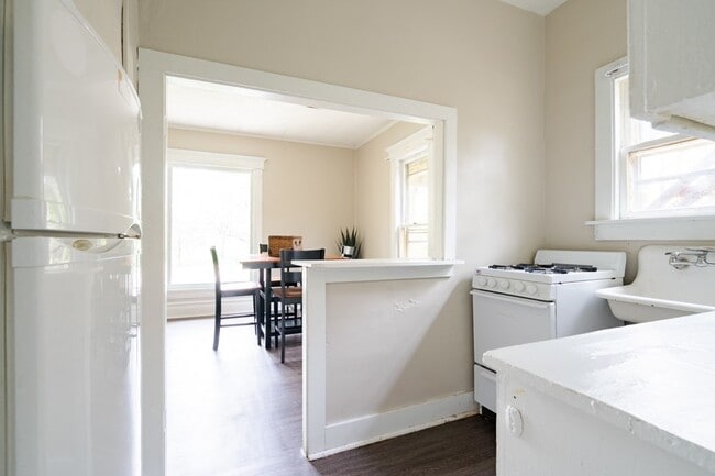 Photo - 2610 College St - Cedar Falls