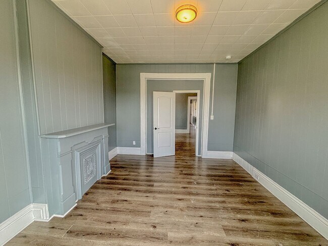 Photo - 204 1st St Unit Apt 3