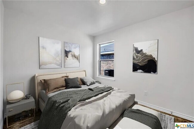 Photo - 1238 Lehmann