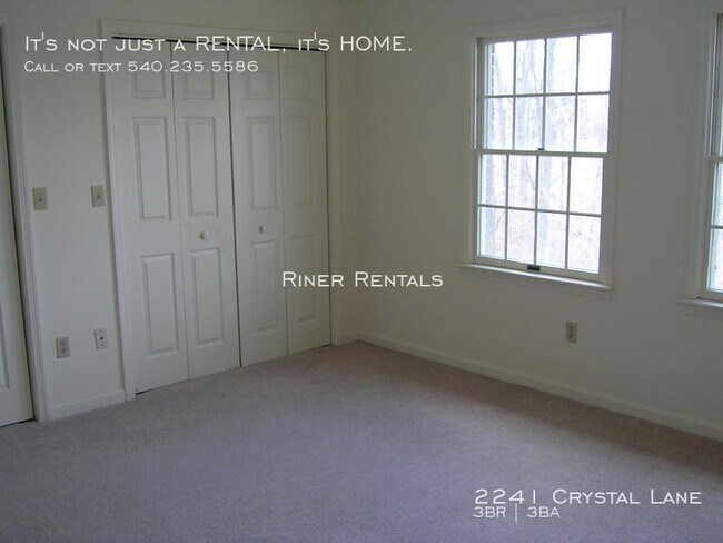 Photo - 2241 Crystal Ln