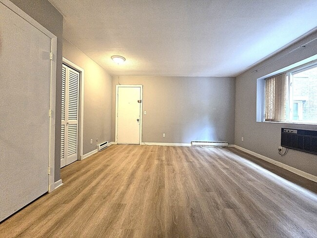 Photo - 200 Kelton St Unit 14