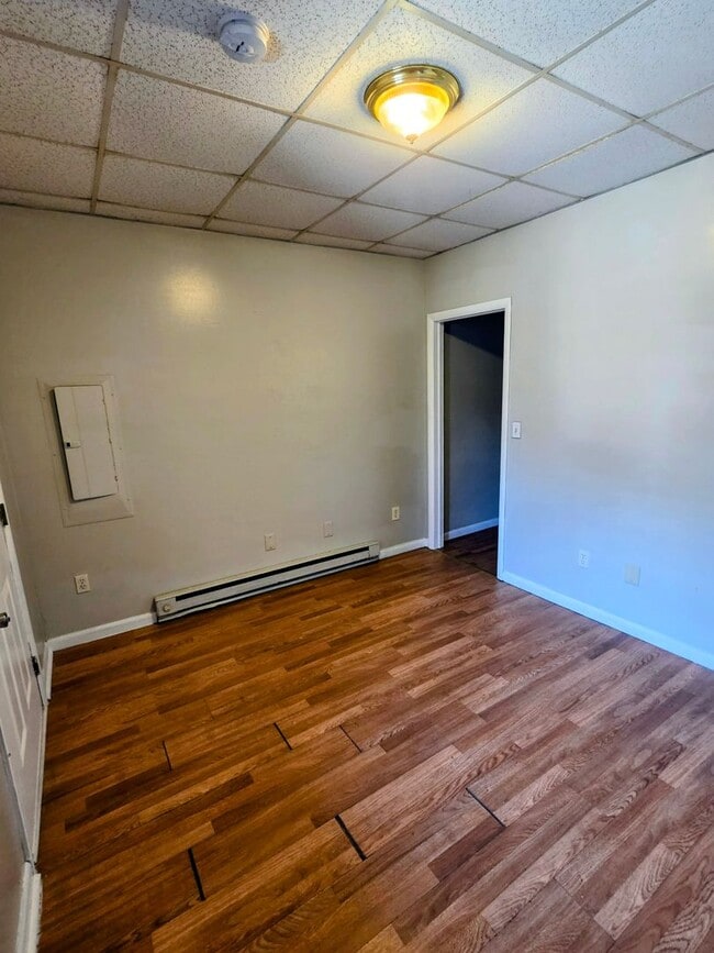 Photo - 144 Front St Unit 3