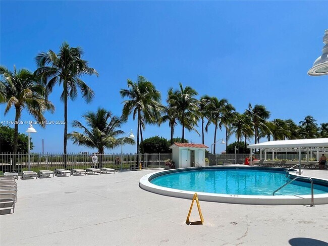 Photo - 2899 Collins Ave Condo Unit 404