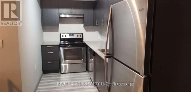 Photo - 275 Larch St Unit F-207